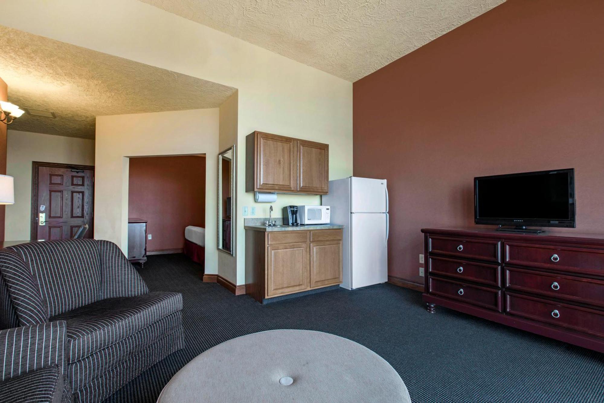 Shoreline Inn & Conference Center, Ascend Hotel Collection Маскигон Екстериор снимка