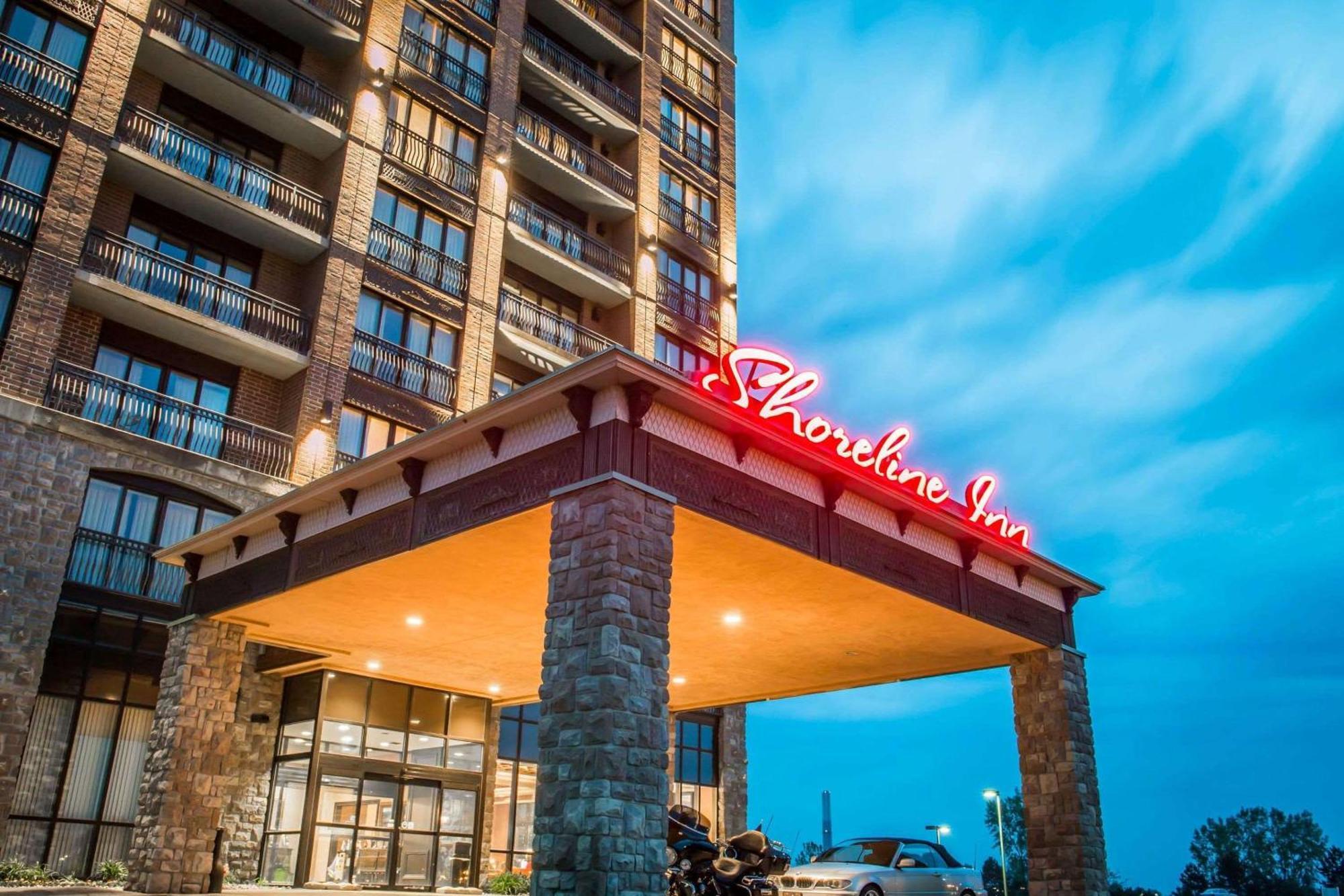 Shoreline Inn & Conference Center, Ascend Hotel Collection Маскигон Екстериор снимка